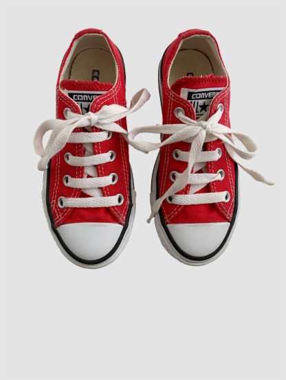 Kids Red converse size UK10. Preloved cheap kids shoes